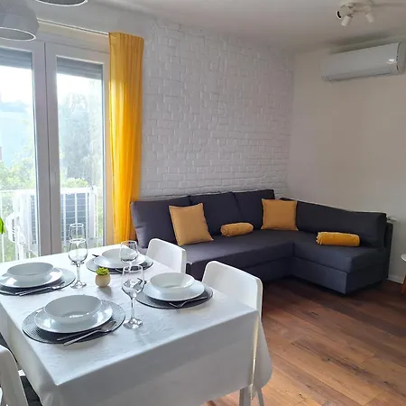 Tornyos Apartman Pécs Exterior photo