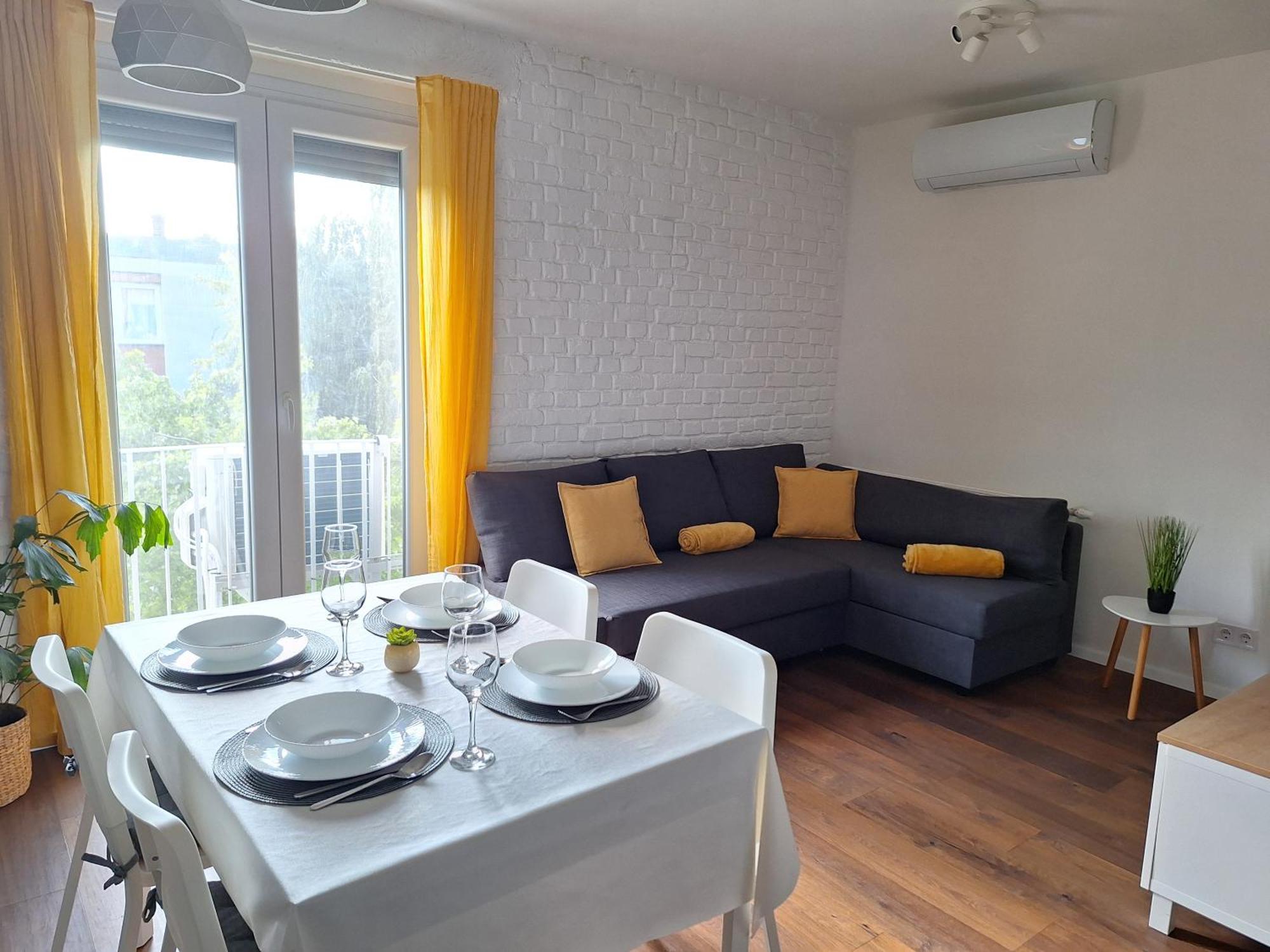 Tornyos Apartment